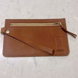 New Without Tags Portland Leather Adriana Pouch
